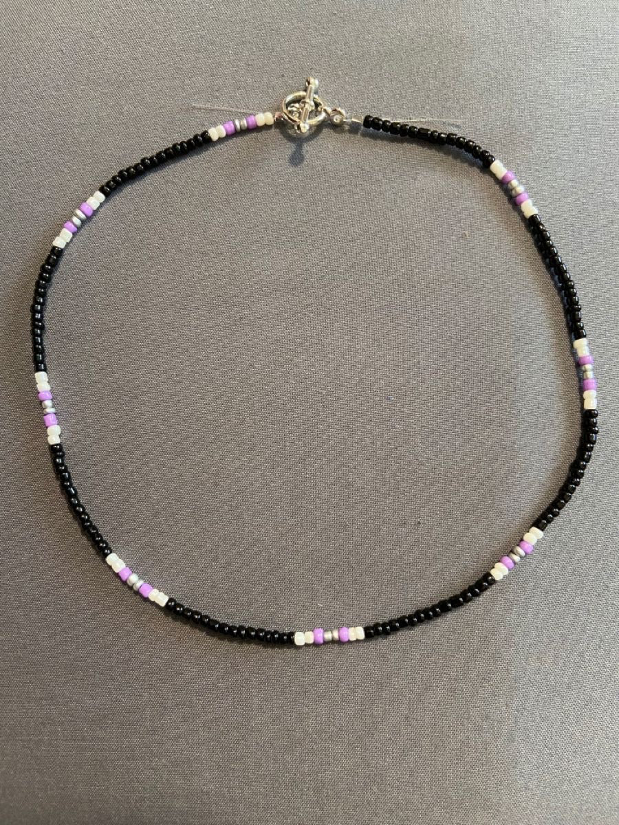 Souline Black Handmade Beaded Necklace